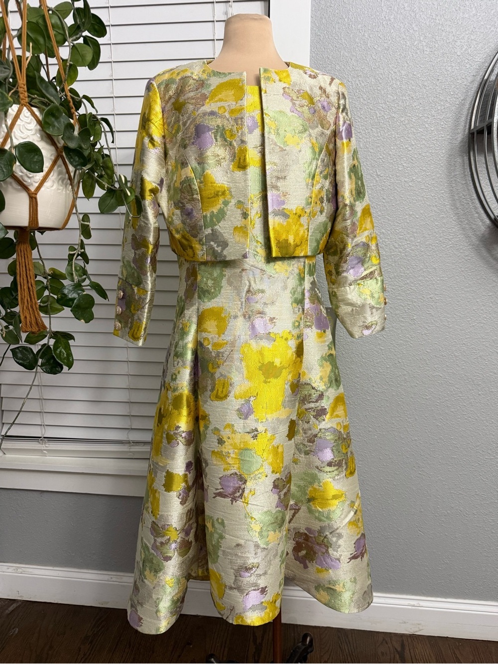 NWT Dorinda Clarke Cole 2 Piece Size 10 A-Line Dress Crop/Bolero Jacket Brocade